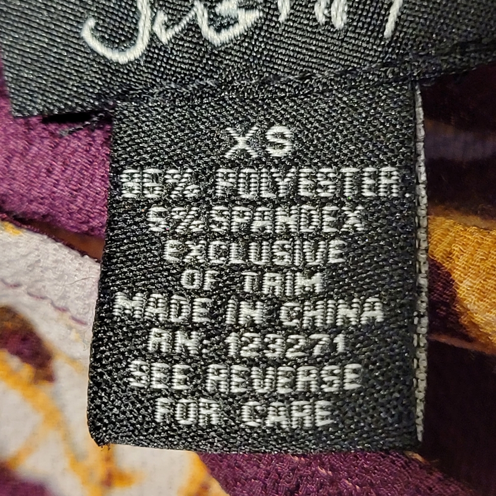 Like new Womens Justify brand XS top - Picture 6 of 6